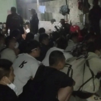 昨天晚上30多名中国公民逃离诈骗区被捕