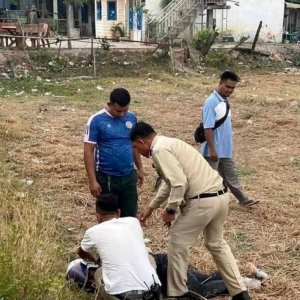 柬埔寨金港高速持枪抢车事件 金港高速惊现持枪劫车案，一名嫌犯被捕 ...