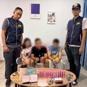 3中国人在泰国卖依托被捕