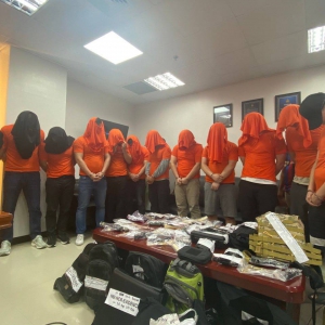 NBI突袭阿拉棒，逮捕12名中国公民并缴获枪支与车辆