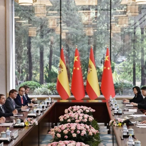 习近平首次正面回应中美贸易战