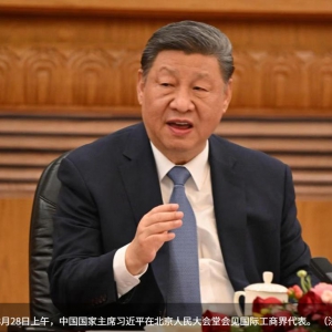 习近平访马料晤元首与首相 见证双边协议签署