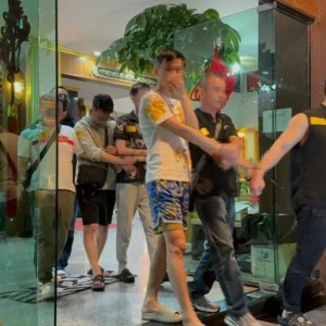 芭堤雅凌晨突袭！21名中国籍赌徒落网，疑与电诈有关