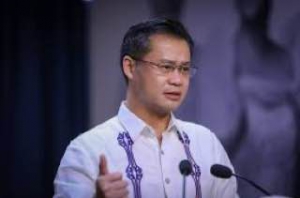 张乔伟参议员：不仅要追究郭华萍，还要查办“庇护者”