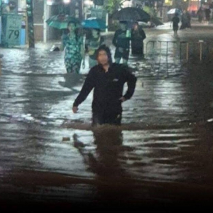 清迈因连夜暴雨遭受重创