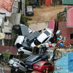 小马宣布将以 #现金补助 帮助灾民重建家园