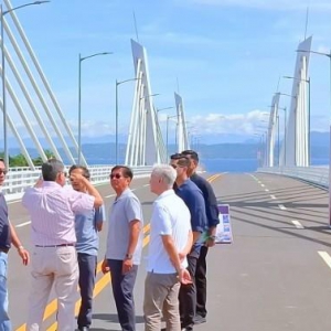 菲律宾 #达沃 感谢中国援建大桥！总投资近32亿，中国全额资助 ...