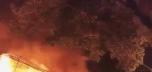 马卡蒂突发大火 凌晨火光冲天！马卡蒂突发大火 20幢住宅被烧毁 ...