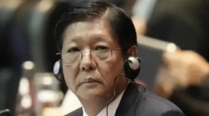 菲律宾的困局：当“安全靠美国”撞上“吃饭靠中国”